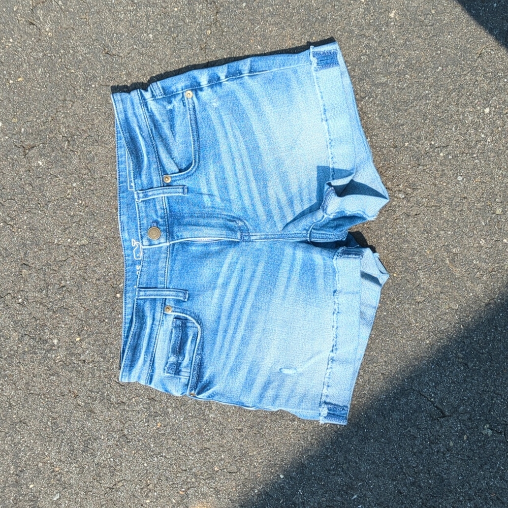 vineyard vines rolled hemline jean shorts